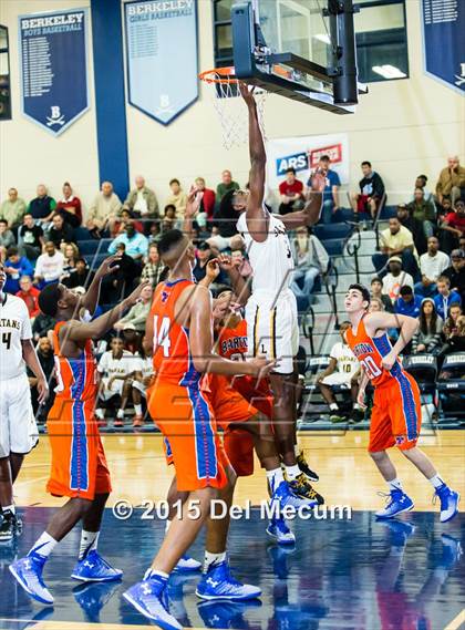 Thumbnail 3 in Bartow vs. Lakewood photogallery.