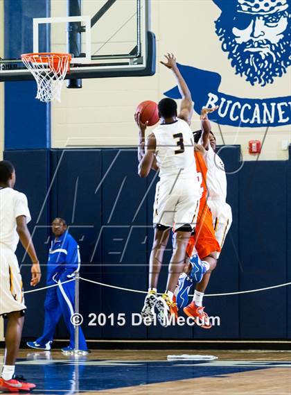 Thumbnail 3 in Bartow vs. Lakewood photogallery.