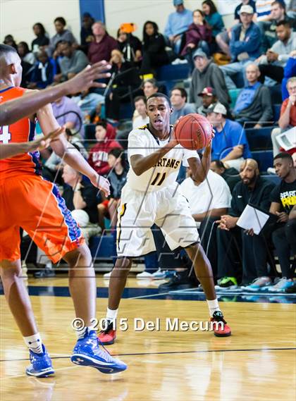 Thumbnail 1 in Bartow vs. Lakewood photogallery.