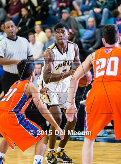 Thumbnail 3 in Bartow vs. Lakewood photogallery.