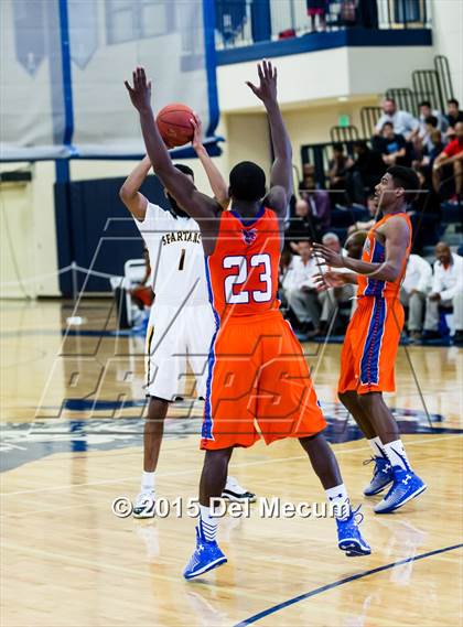 Thumbnail 3 in Bartow vs. Lakewood photogallery.