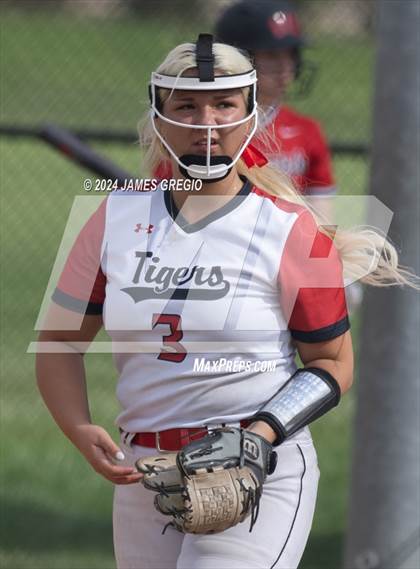 Thumbnail 2 in West Allegheny @ Moon Area photogallery.