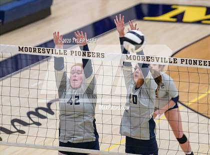 Thumbnail 3 in Decatur Central vs. Terre Haute South Vigo (IHSAA 4A Sectional) photogallery.