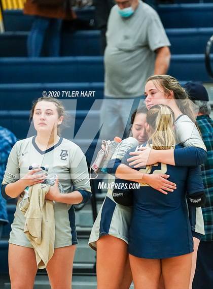 Thumbnail 3 in Decatur Central vs. Terre Haute South Vigo (IHSAA 4A Sectional) photogallery.