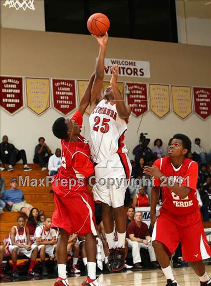 Thumbnail 3 in Etiwanda vs. Rancho Verde (Oaks Christian Tournament) photogallery.