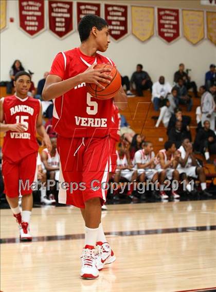 Thumbnail 1 in Etiwanda vs. Rancho Verde (Oaks Christian Tournament) photogallery.