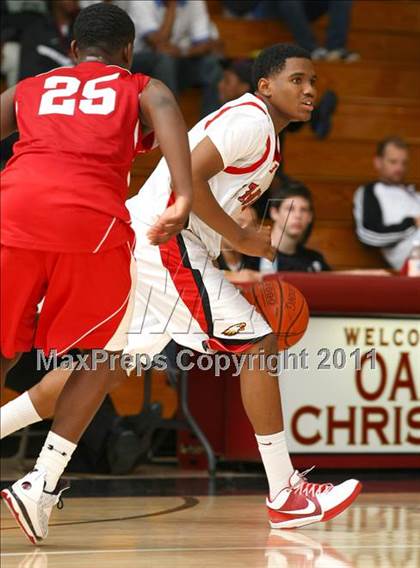 Thumbnail 2 in Etiwanda vs. Rancho Verde (Oaks Christian Tournament) photogallery.