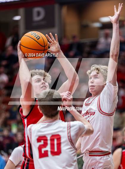 Thumbnail 3 in Grand County vs. Kanab (UHSAA 2A Quarterfinal) photogallery.