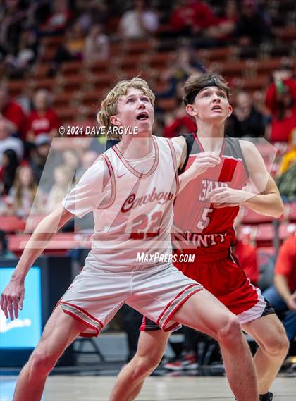 Thumbnail 2 in Grand County vs. Kanab (UHSAA 2A Quarterfinal) photogallery.