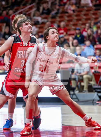 Thumbnail 1 in Grand County vs. Kanab (UHSAA 2A Quarterfinal) photogallery.