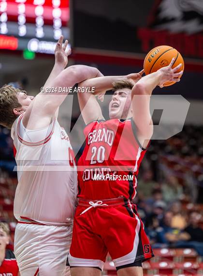 Thumbnail 1 in Grand County vs. Kanab (UHSAA 2A Quarterfinal) photogallery.