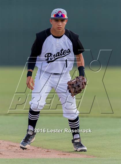 Thumbnail 1 in Center Point vs Kaufer (UIL 2A Area Playoffs) photogallery.