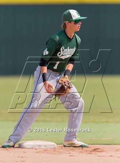 Thumbnail 3 in Center Point vs Kaufer (UIL 2A Area Playoffs) photogallery.