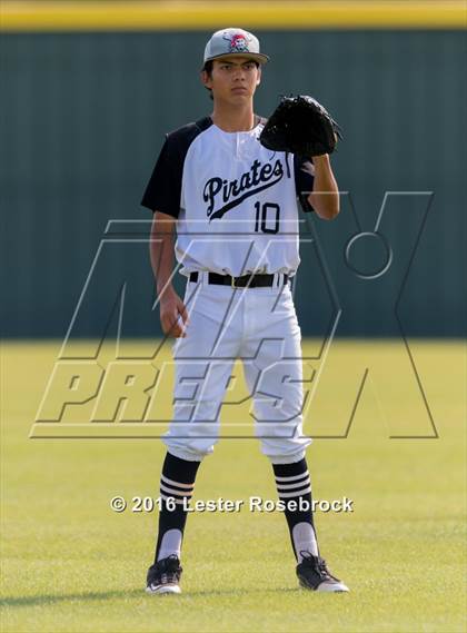 Thumbnail 2 in Center Point vs Kaufer (UIL 2A Area Playoffs) photogallery.