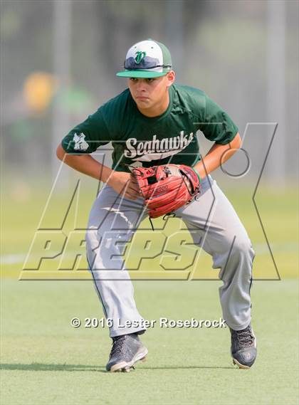 Thumbnail 1 in Center Point vs Kaufer (UIL 2A Area Playoffs) photogallery.