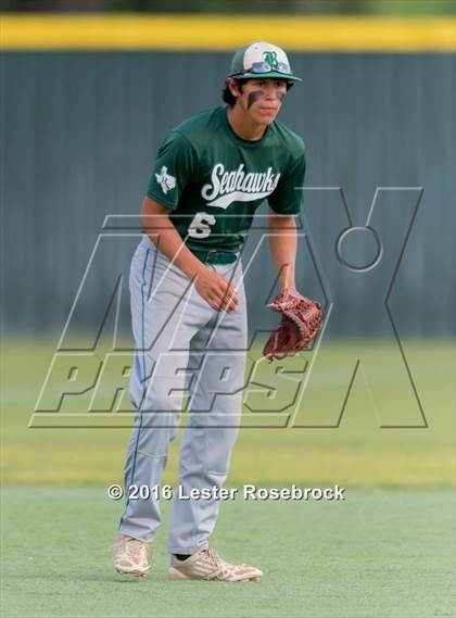 Thumbnail 3 in Center Point vs Kaufer (UIL 2A Area Playoffs) photogallery.