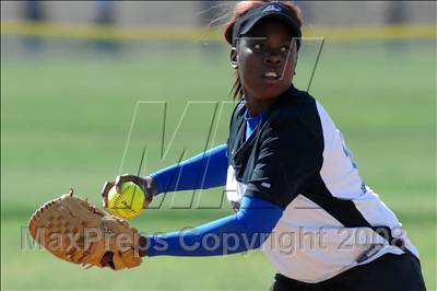 Thumbnail 1 in Charter Oak @ Diamond Ranch photogallery.