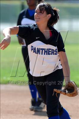 Thumbnail 3 in Charter Oak @ Diamond Ranch photogallery.