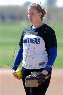 Thumbnail 2 in Charter Oak @ Diamond Ranch photogallery.