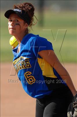 Thumbnail 3 in Charter Oak @ Diamond Ranch photogallery.