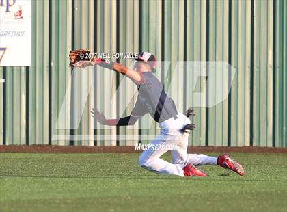 Thumbnail 1 in Allen vs. Harker Heights (UIL 6A Region 1 Area Playoff) photogallery.