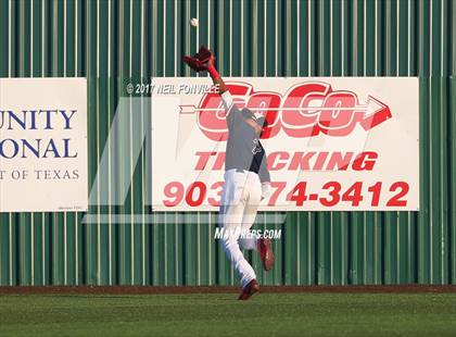 Thumbnail 3 in Allen vs. Harker Heights (UIL 6A Region 1 Area Playoff) photogallery.
