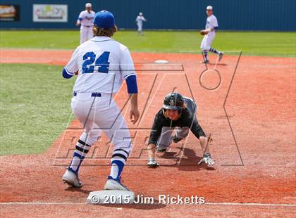 Thumbnail 3 in Weatherford vs Fossil Ridge (Arlington Heights Tournament) photogallery.