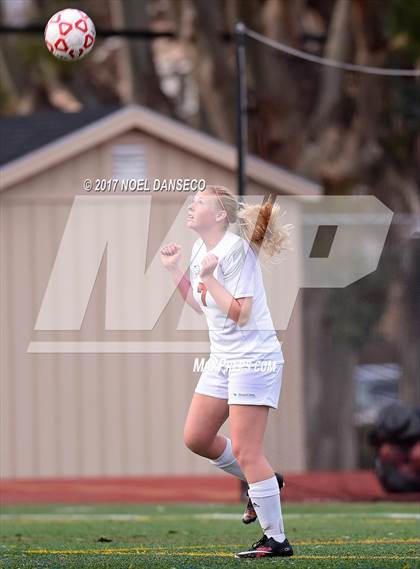 Thumbnail 2 in Burlingame Vs. Menlo-Atherton photogallery.