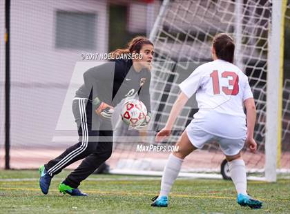Thumbnail 2 in Burlingame Vs. Menlo-Atherton photogallery.