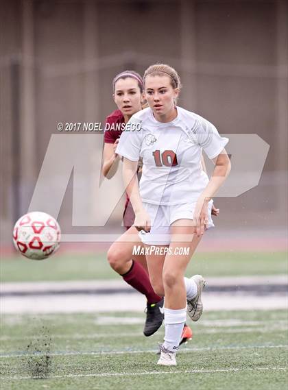 Thumbnail 2 in Burlingame Vs. Menlo-Atherton photogallery.