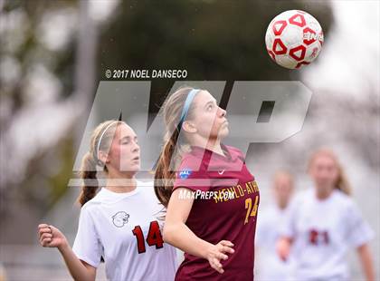 Thumbnail 3 in Burlingame Vs. Menlo-Atherton photogallery.