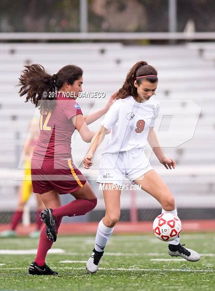 Thumbnail 3 in Burlingame Vs. Menlo-Atherton photogallery.
