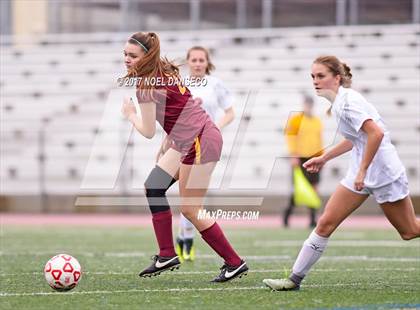 Thumbnail 2 in Burlingame Vs. Menlo-Atherton photogallery.