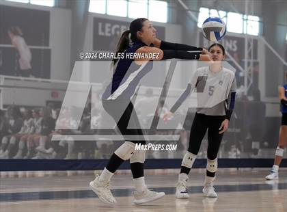 Thumbnail 2 in Port Neches-Groves vs. Franklin (Legends Invitational) photogallery.