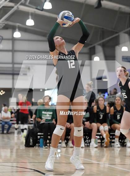 Thumbnail 3 in Port Neches-Groves vs. Franklin (Legends Invitational) photogallery.