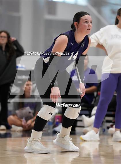 Thumbnail 2 in Port Neches-Groves vs. Franklin (Legends Invitational) photogallery.
