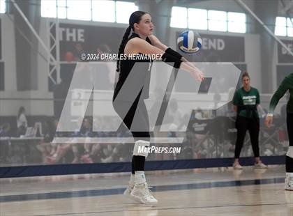 Thumbnail 1 in Port Neches-Groves vs. Franklin (Legends Invitational) photogallery.