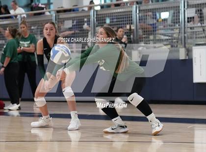 Thumbnail 2 in Port Neches-Groves vs. Franklin (Legends Invitational) photogallery.