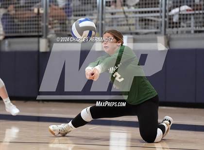 Thumbnail 2 in Port Neches-Groves vs. Franklin (Legends Invitational) photogallery.