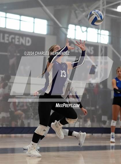 Thumbnail 1 in Port Neches-Groves vs. Franklin (Legends Invitational) photogallery.