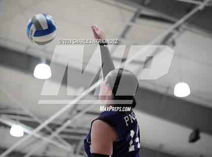 Thumbnail 2 in Port Neches-Groves vs. Franklin (Legends Invitational) photogallery.