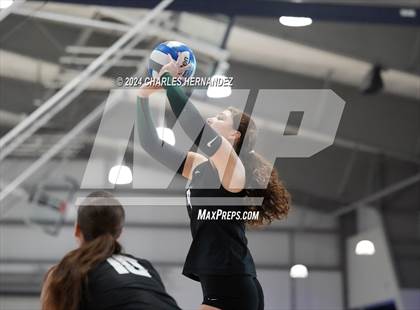 Thumbnail 3 in Port Neches-Groves vs. Franklin (Legends Invitational) photogallery.