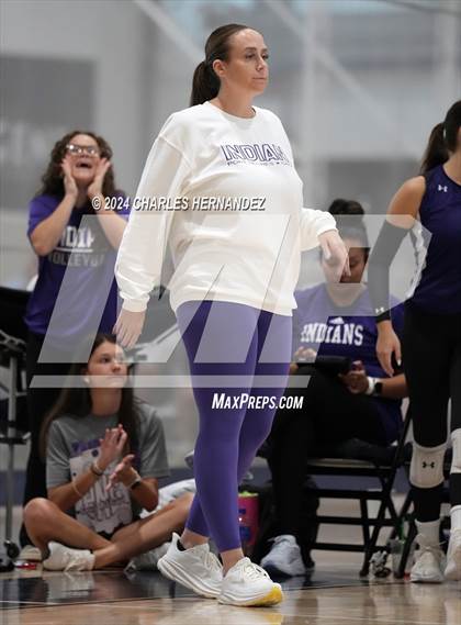 Thumbnail 1 in Port Neches-Groves vs. Franklin (Legends Invitational) photogallery.
