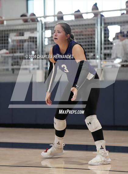 Thumbnail 1 in Port Neches-Groves vs. Franklin (Legends Invitational) photogallery.