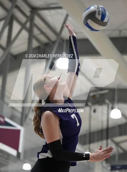 Thumbnail 1 in Port Neches-Groves vs. Franklin (Legends Invitational) photogallery.
