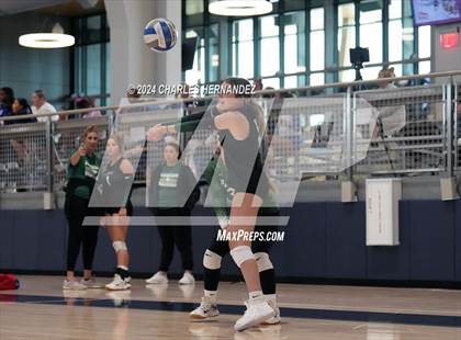 Thumbnail 2 in Port Neches-Groves vs. Franklin (Legends Invitational) photogallery.