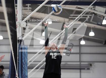 Thumbnail 3 in Port Neches-Groves vs. Franklin (Legends Invitational) photogallery.