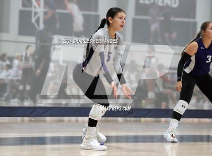 Thumbnail 3 in Port Neches-Groves vs. Franklin (Legends Invitational) photogallery.