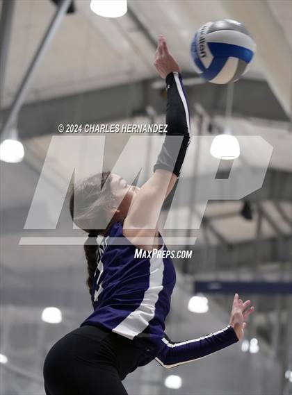 Thumbnail 3 in Port Neches-Groves vs. Franklin (Legends Invitational) photogallery.