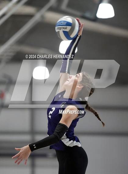 Thumbnail 2 in Port Neches-Groves vs. Franklin (Legends Invitational) photogallery.